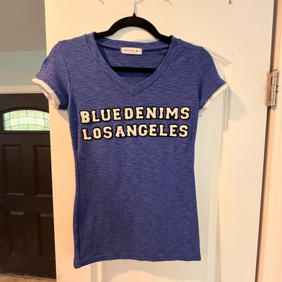 ~Style J~ Women's Blue V-Neck Top - Picture 1 of 7
